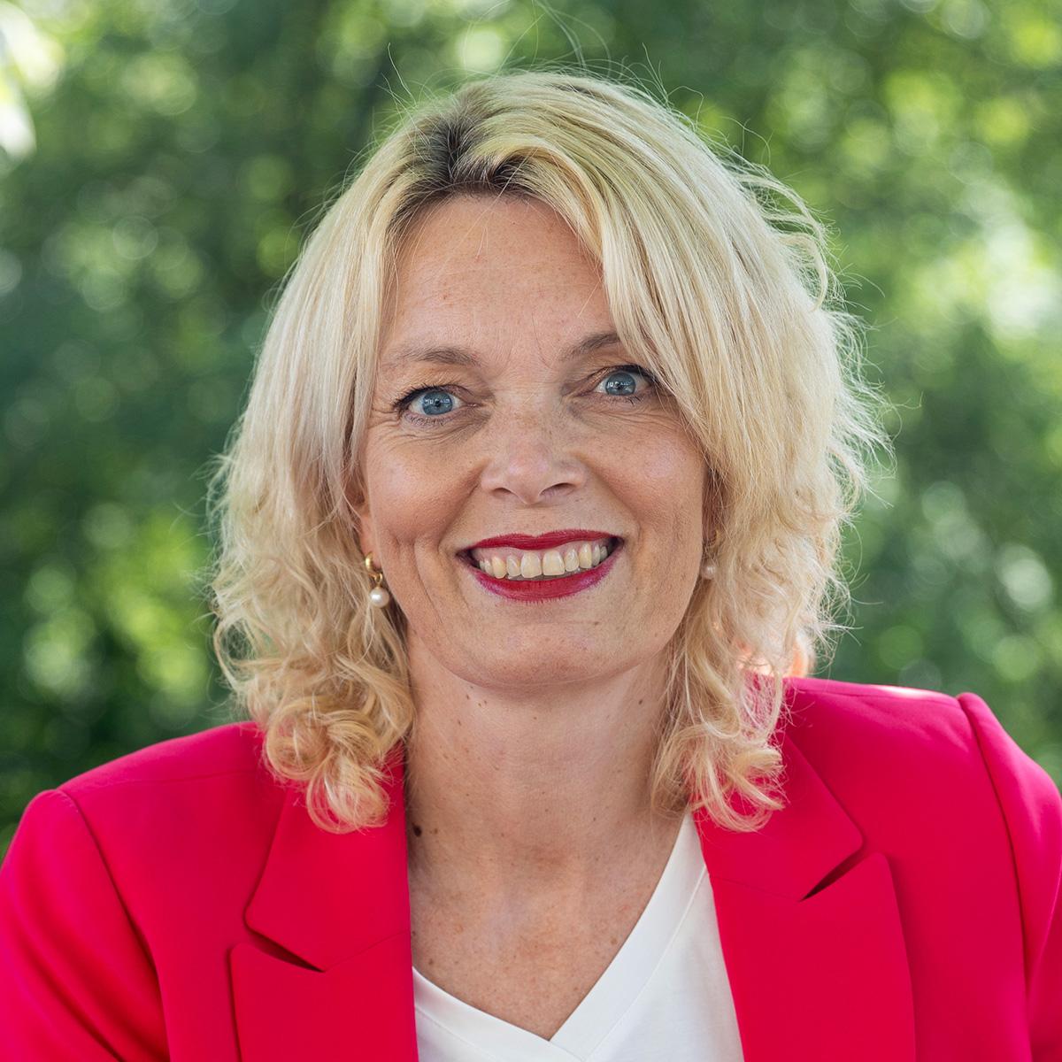Marieke Kolsteeg, Hef Wonen